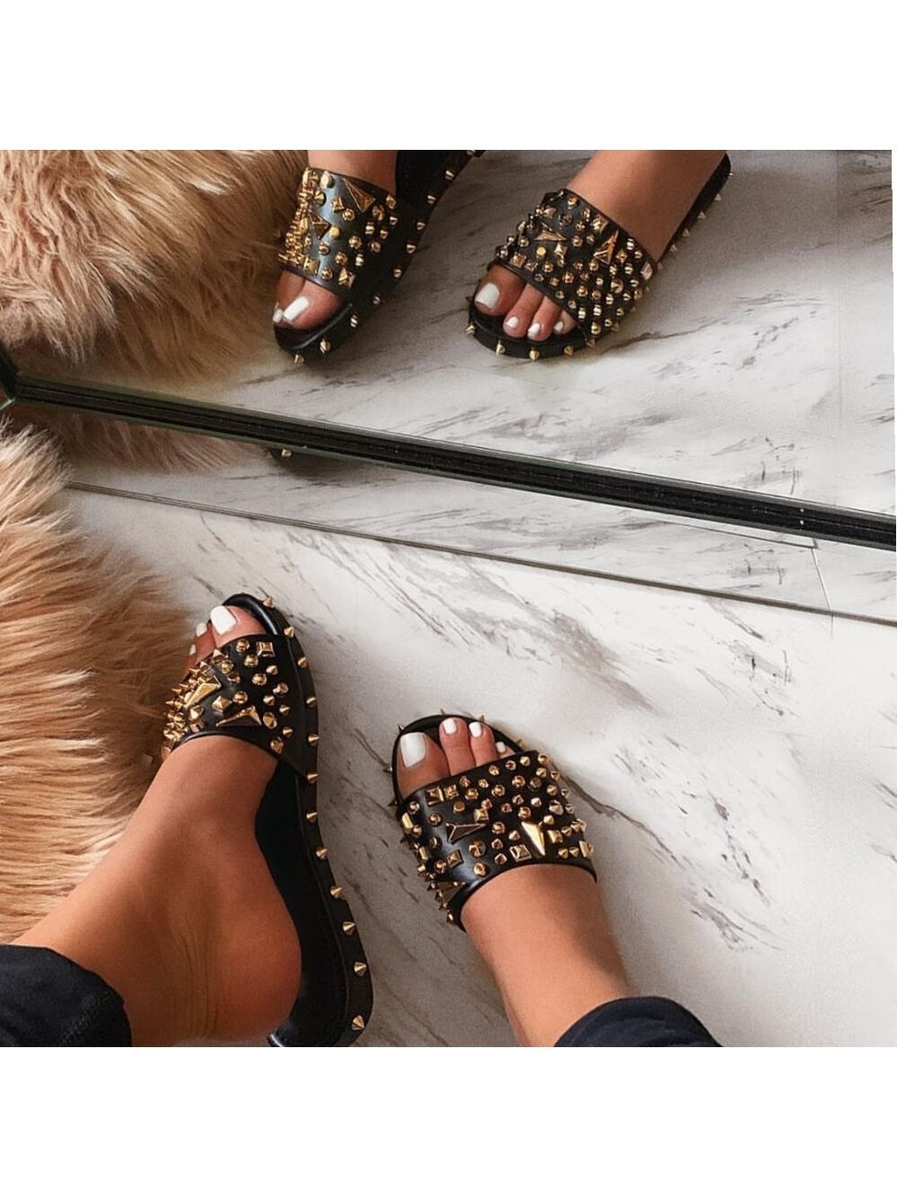 ❤RESTOCKED ❤ CRAZY FLAT SPIKE SLIP ON GOLD